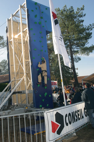 cross 024