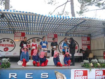 PODIUMS CROSS SO 004